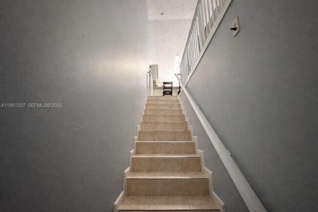 Building Photo - 2871 W 76th St