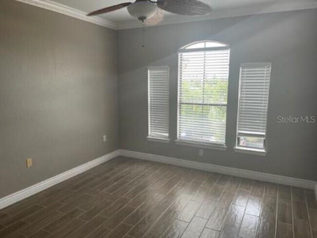 Building Photo - 2749 Via Cipriani