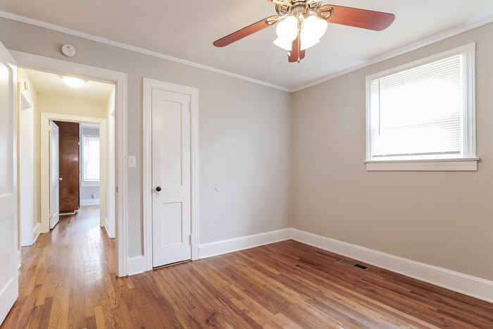 Building Photo - 608 S Fairfield Rd