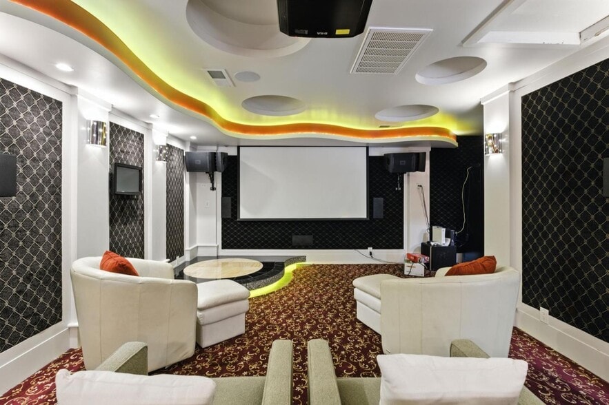 Building Photo - 90 Broadacres Rd