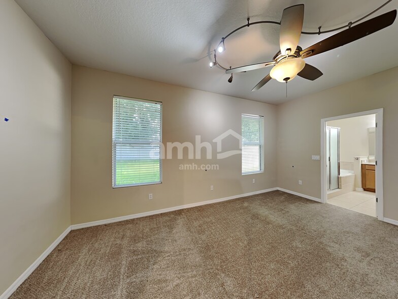 Building Photo - 15152 Stonebriar Way