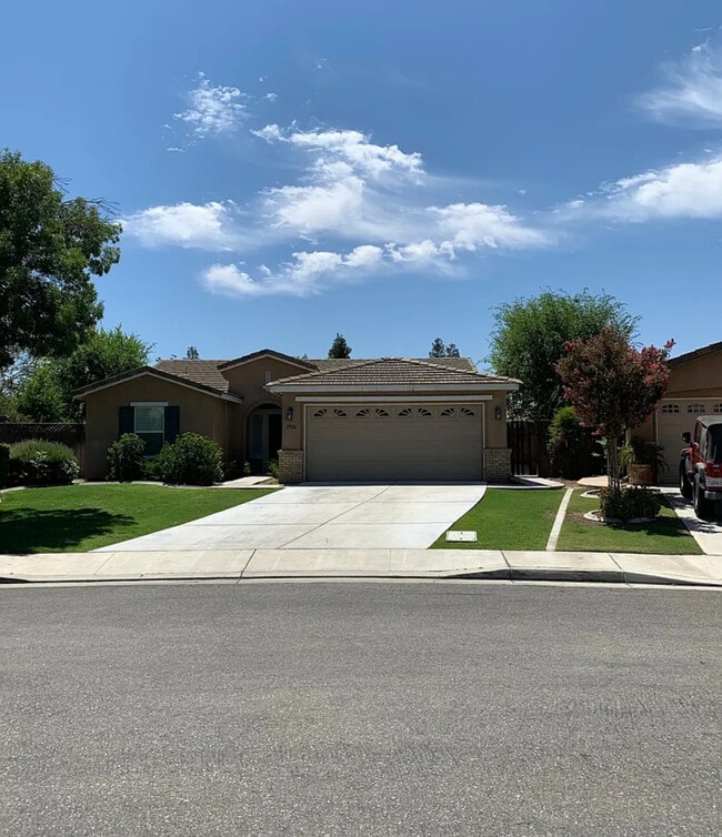 Building Photo - 11926 Privet Pl