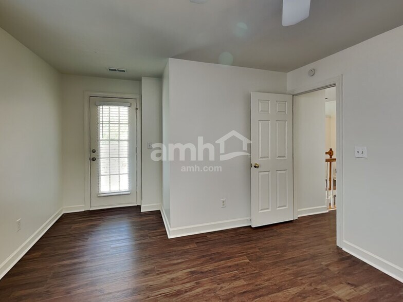 Building Photo - 6111 Creft Cir