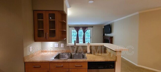 Building Photo - 7507 Ashby Ln
