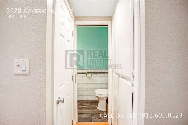 Building Photo - 3928 Ackerman Dr