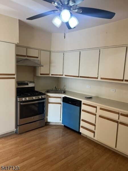 Building Photo - 571 Avenue A