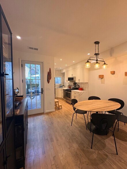 Dining Room - 1674 Kalorama Rd NW