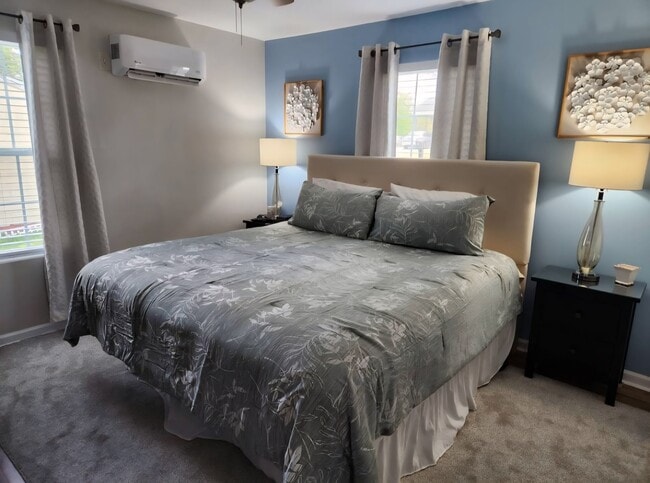 Building Photo - 1205 Jackson St