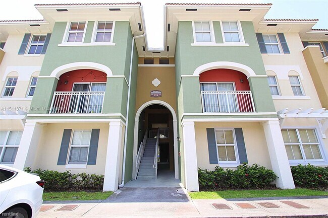 Building Photo - 3 br, 2.5 bath House - 11202 NW 83rd St Ap...