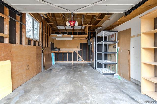 Building Photo - 755 Braun St