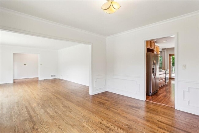 Building Photo - 3292 Ferncliff Pl NE