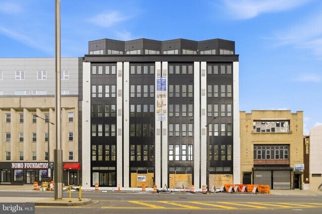 Building Photo - 915 N Broad St