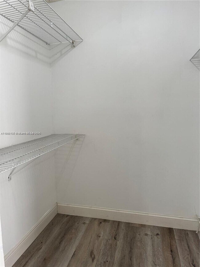 Building Photo - 4057 SW Haycroft St
