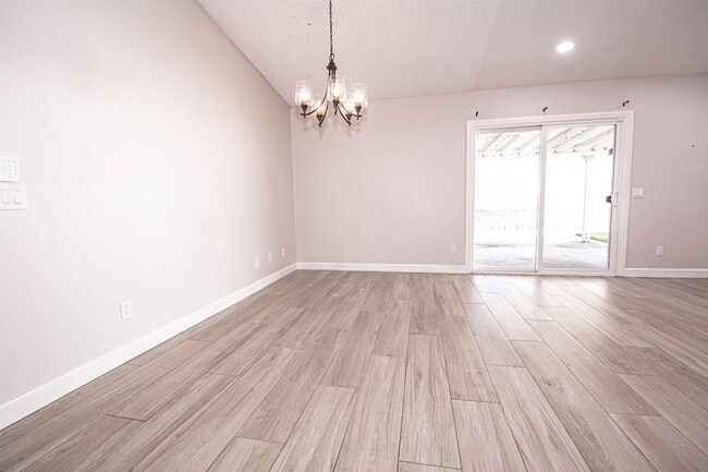 Building Photo - 8644 Frankfort St