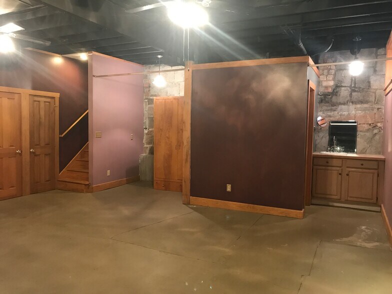 Open, lofted bedroom space - 304 Iron Ridge Loop