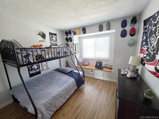 Building Photo - 341 Rolling Hills Ln