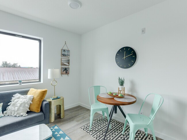 Building Photo - 7710 SE Mitchell St