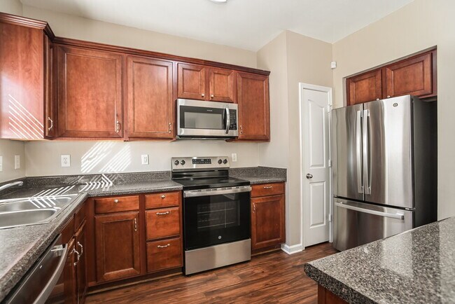 Building Photo - 3011 Saphire Ln