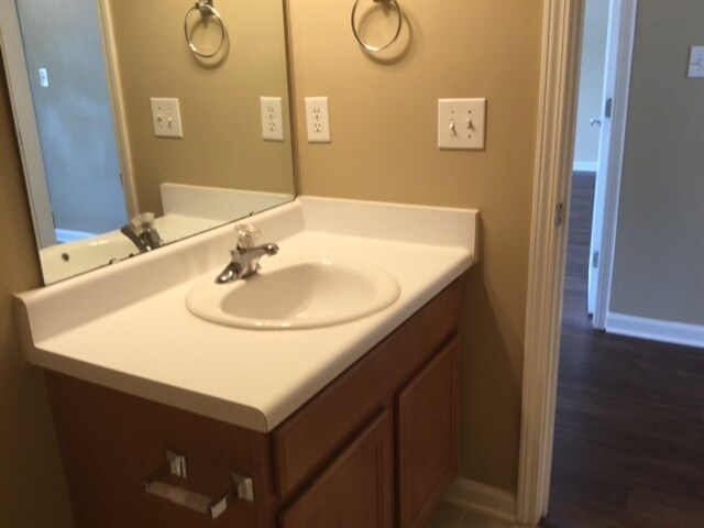 Building Photo - 5148 Mabe Dr