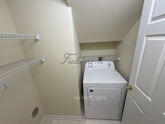 Building Photo - 102 Wyndham Ct