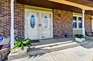 Building Photo - 1595 Oregon Trl