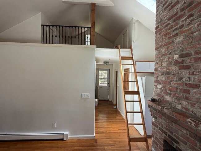 Building Photo - 134 Boardman St