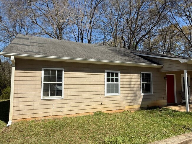 Building Photo - 8170 Geiger St NW