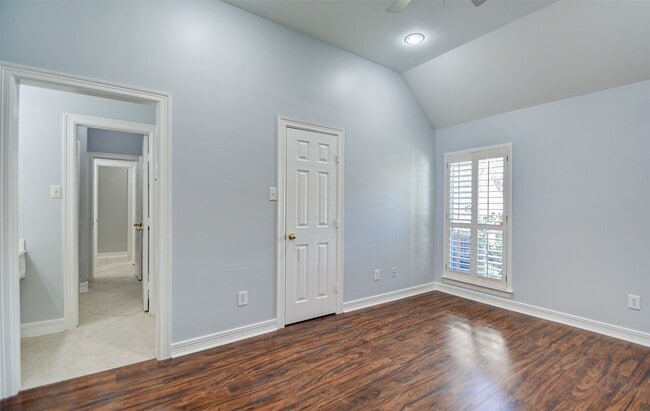 Building Photo - 3223 Logan Crest Ct