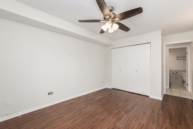 Building Photo - 5961 North East Circle Avenue