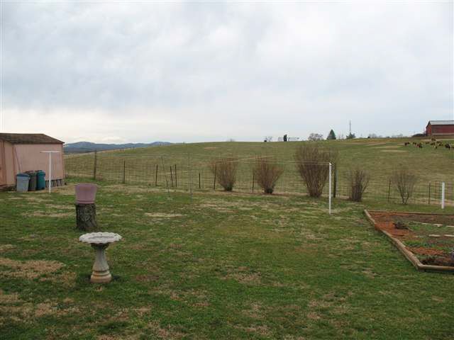 Building Photo - 218 Britton Dr