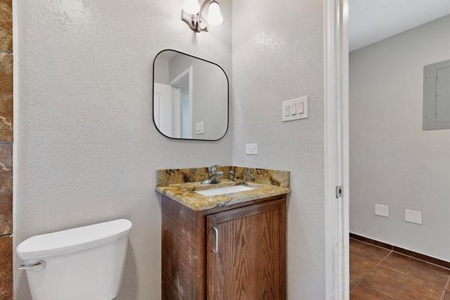 Building Photo - 4429 Oleander Trail
