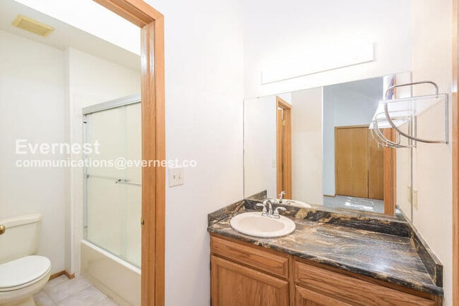 Building Photo - 3535 Spring Creek Pl