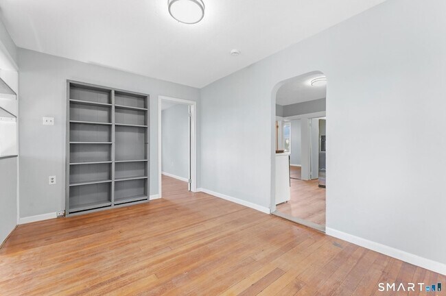 Building Photo - 13 Wood Ct