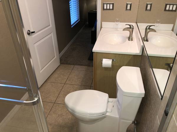 Building Photo - 1165 Bryn Mawr Dr