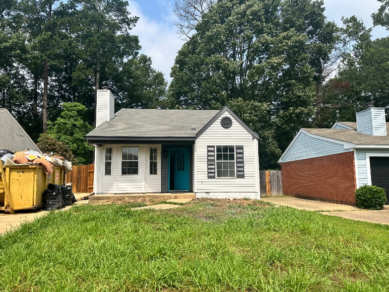 Primary Photo - 587 Bryceland Blvd