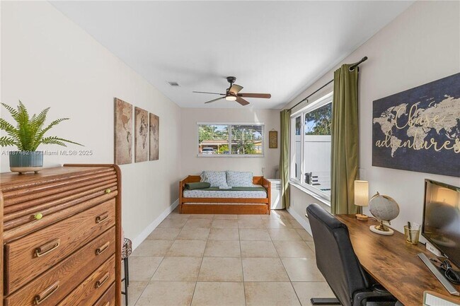 Building Photo - 1116 SE 13th Ct