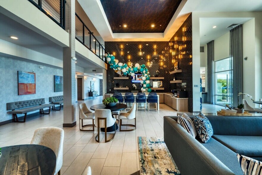 Building Photo - 7200 N 91st Ave