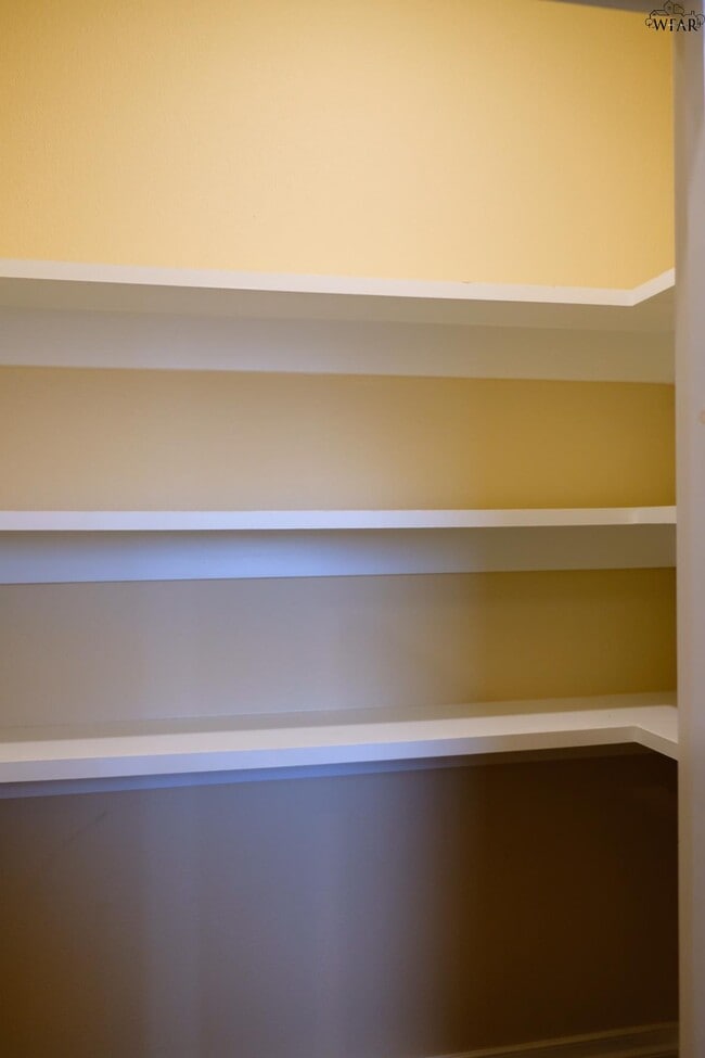 Building Photo - 20 Edwards Way