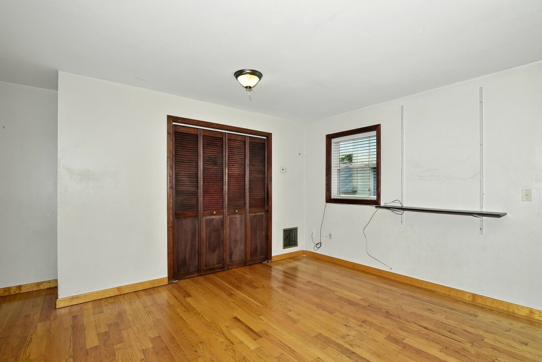 Building Photo - 12 Fenton St