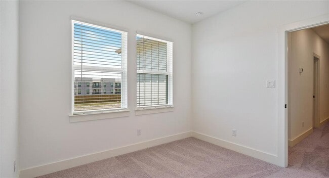 Building Photo - 5517 Stadio Ave
