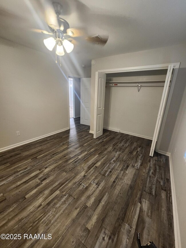 Building Photo - 302 Randolph Dr