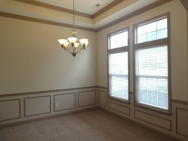 Building Photo - 3 Bedroom House in Mill Creek Manor