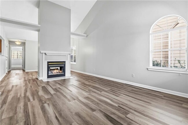 Building Photo - 1967 Abbey Province