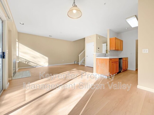 Building Photo - 603 Morningstar