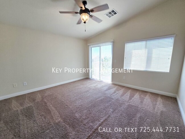 Building Photo - 3 BEDROOM TOWN-HOME IN NORTHWEST LAS VEGAS...