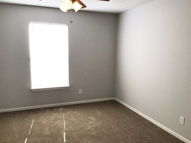 Building Photo - 662 Holly Rose Way