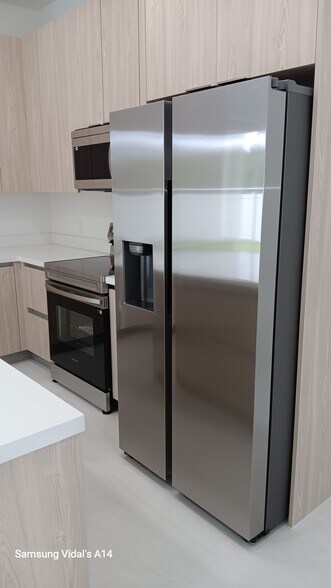 Building Photo - 161 Antilla Dr