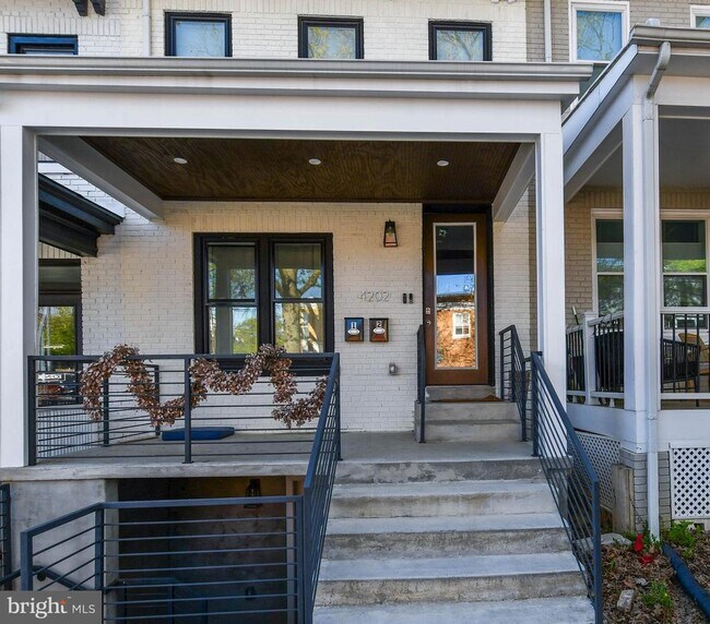 Building Photo - 4202 3rd St NW