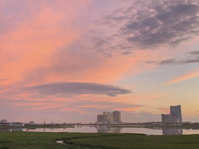 Building Photo - 12 Gull Cove