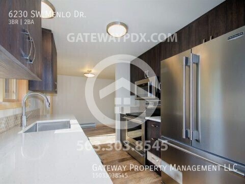 Building Photo - 6230 SW Menlo Dr